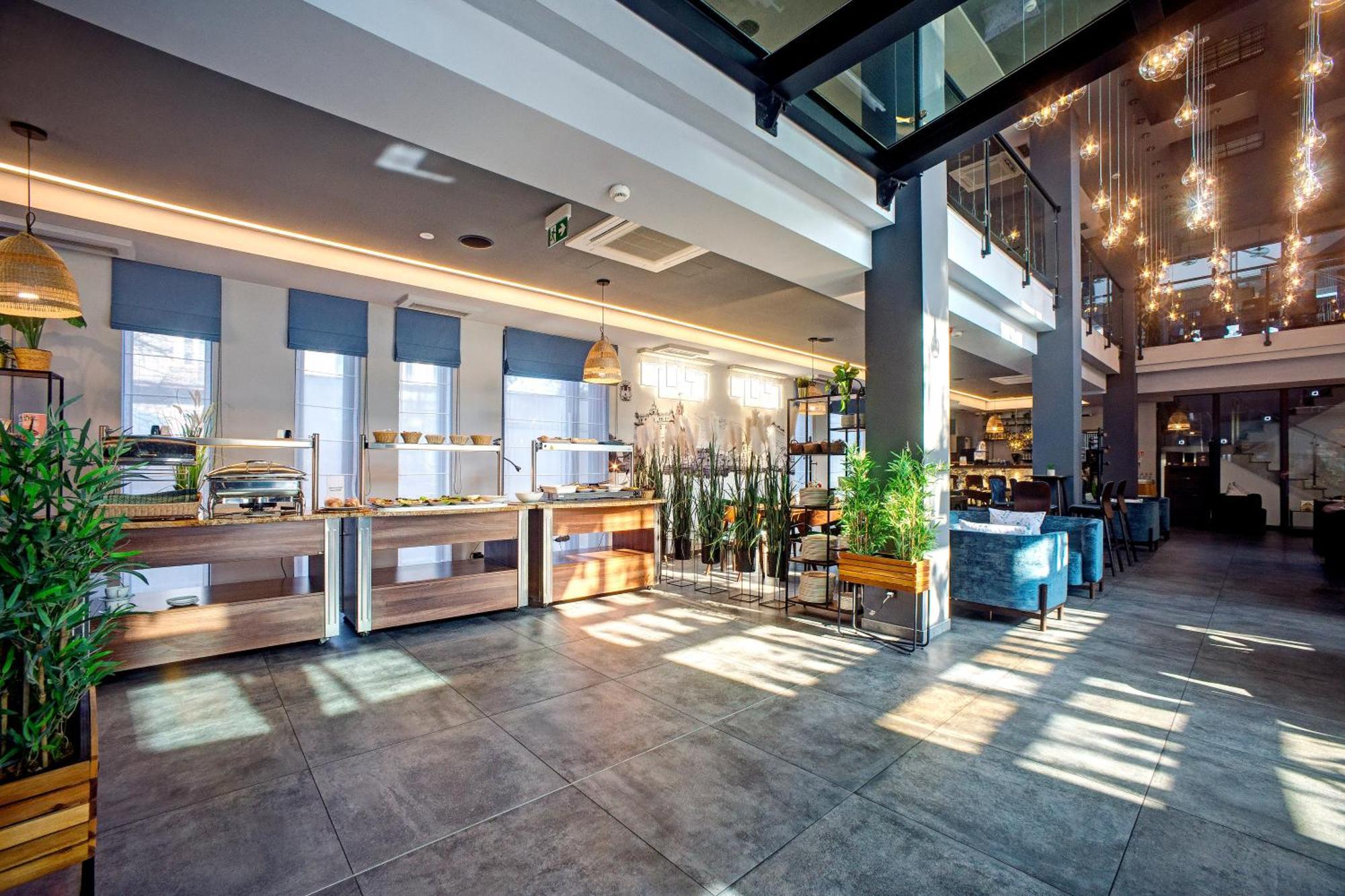 Hotel Sanova Jaroslaw Exterior photo